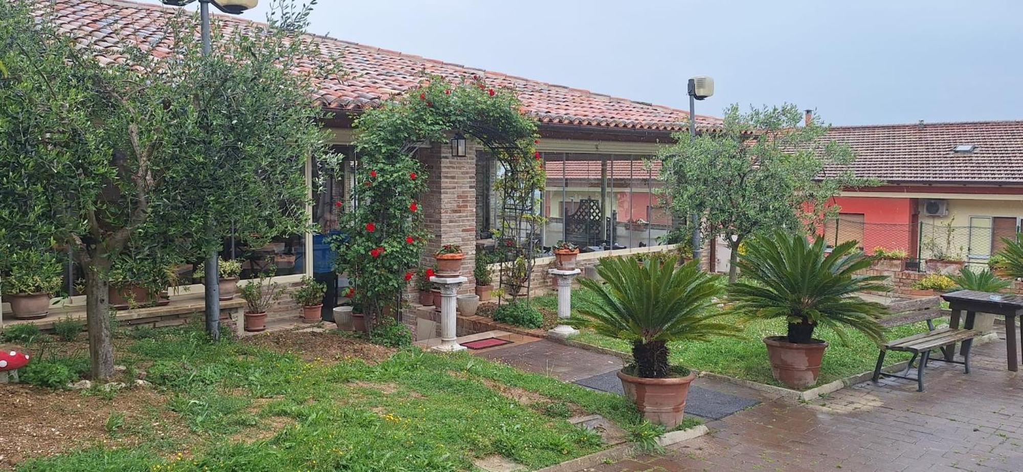 Il Castagno Hotel Orciano di Pesaro Exterior photo
